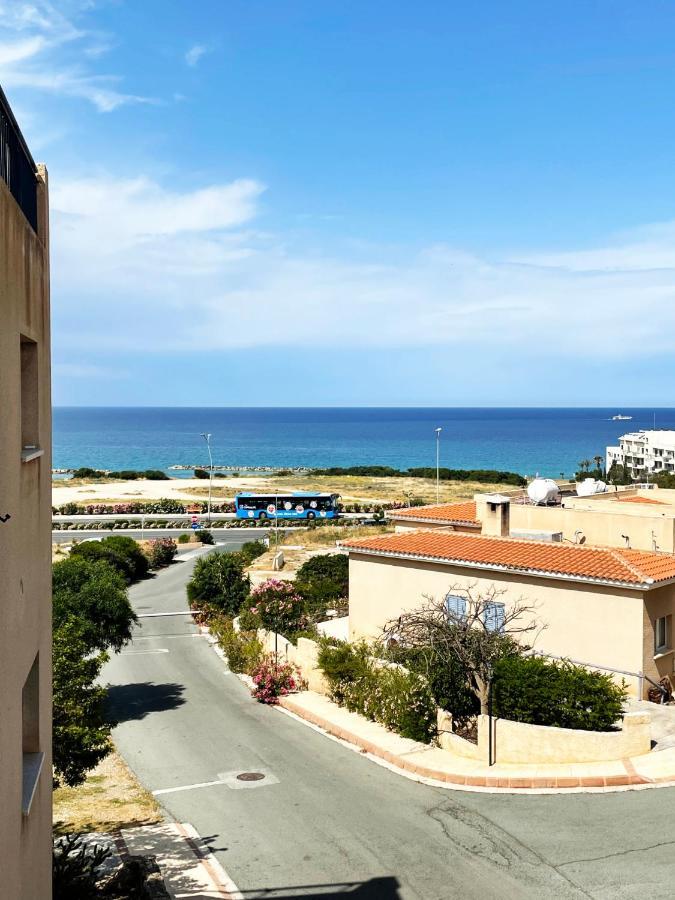 Direct Sea View & Quality Bed - Kings Palace 1 Bed Paphos Exterior foto