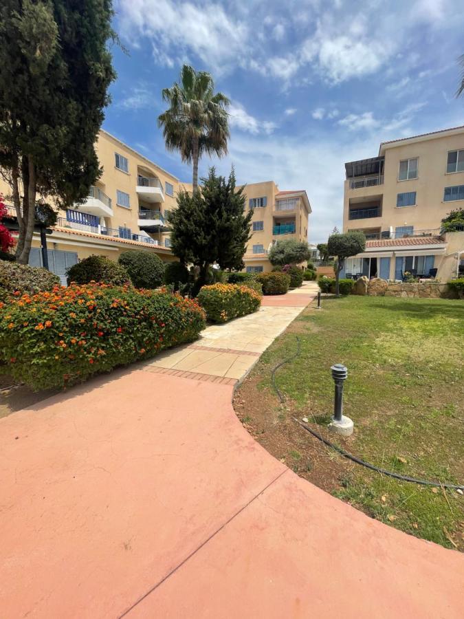 Direct Sea View & Quality Bed - Kings Palace 1 Bed Paphos Exterior foto