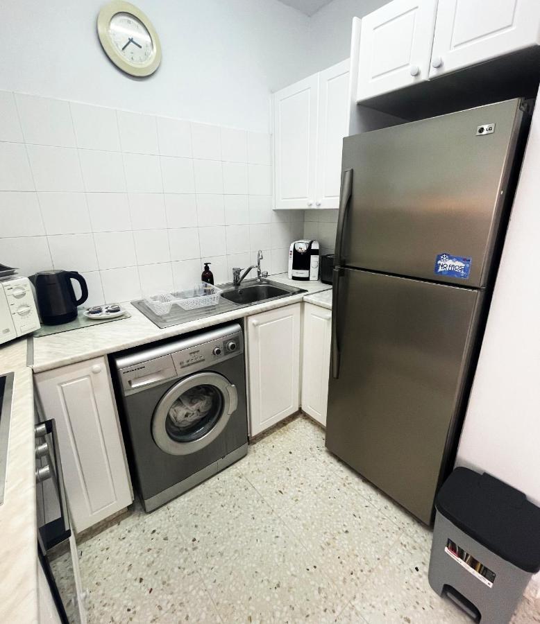 Direct Sea View & Quality Bed - Kings Palace 1 Bed Paphos Exterior foto